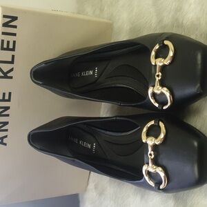 NWT Anne Klein sz 8.5
